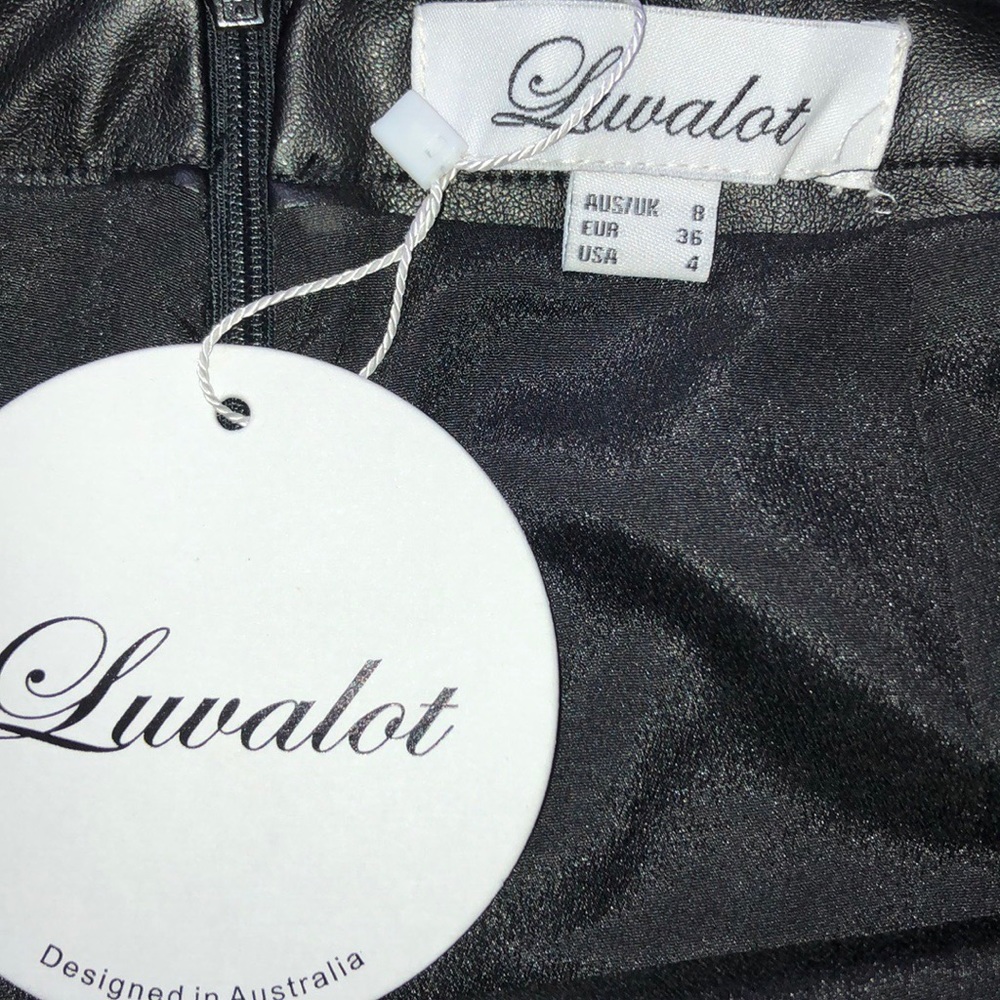 Faux leather skirt - Picture 5 of 6